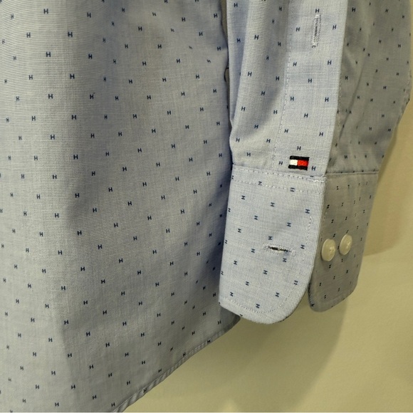 Tommy Hilfiger Light Blue Dress Shirt with Dotted H Pattern Neck 16 - Picture 3 of 17